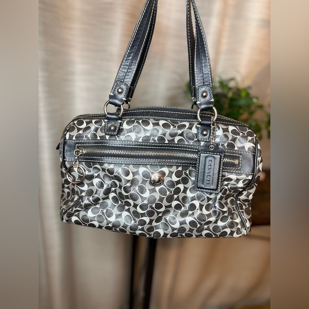 Vintage Y2K Coach Monochrome Signature Shoulder Bag